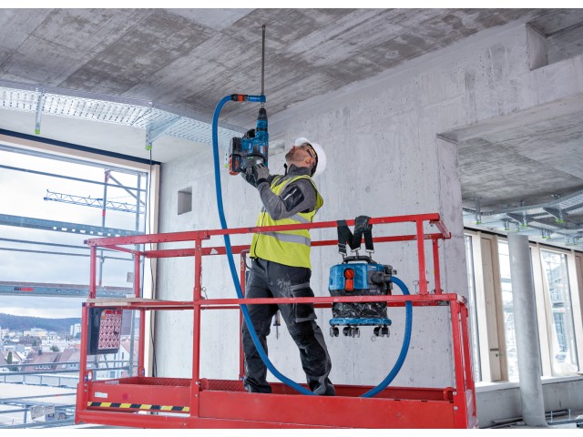 Akumulatorski sesalnik za prah Bosch GAS 18V-12 MC, 06019K2000